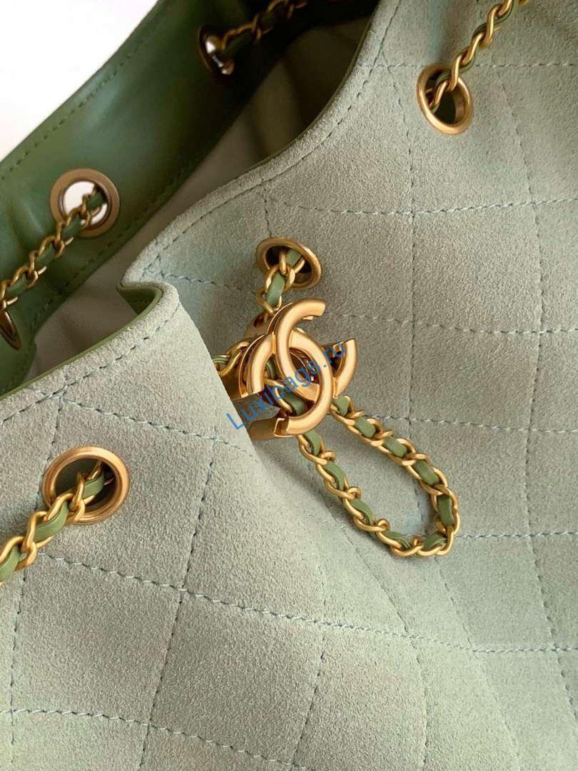 chanel as5293 small hobo suede & gold-tone metal light green 5 Chanel AS5293 Small Hobo Suede & Gold-Tone Metal Light Green | chanel as5293 small hobo suede gold tone metal light green 05