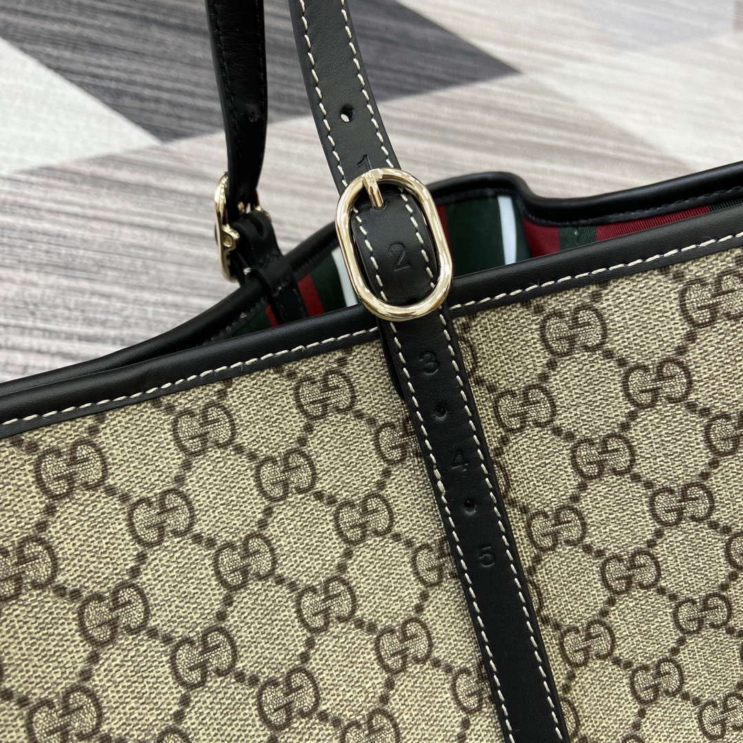 Gucci 815212 GG Emblem Large tote bag Beige and Black | gucci 815212 gg emblem large tote bag beige and black 05