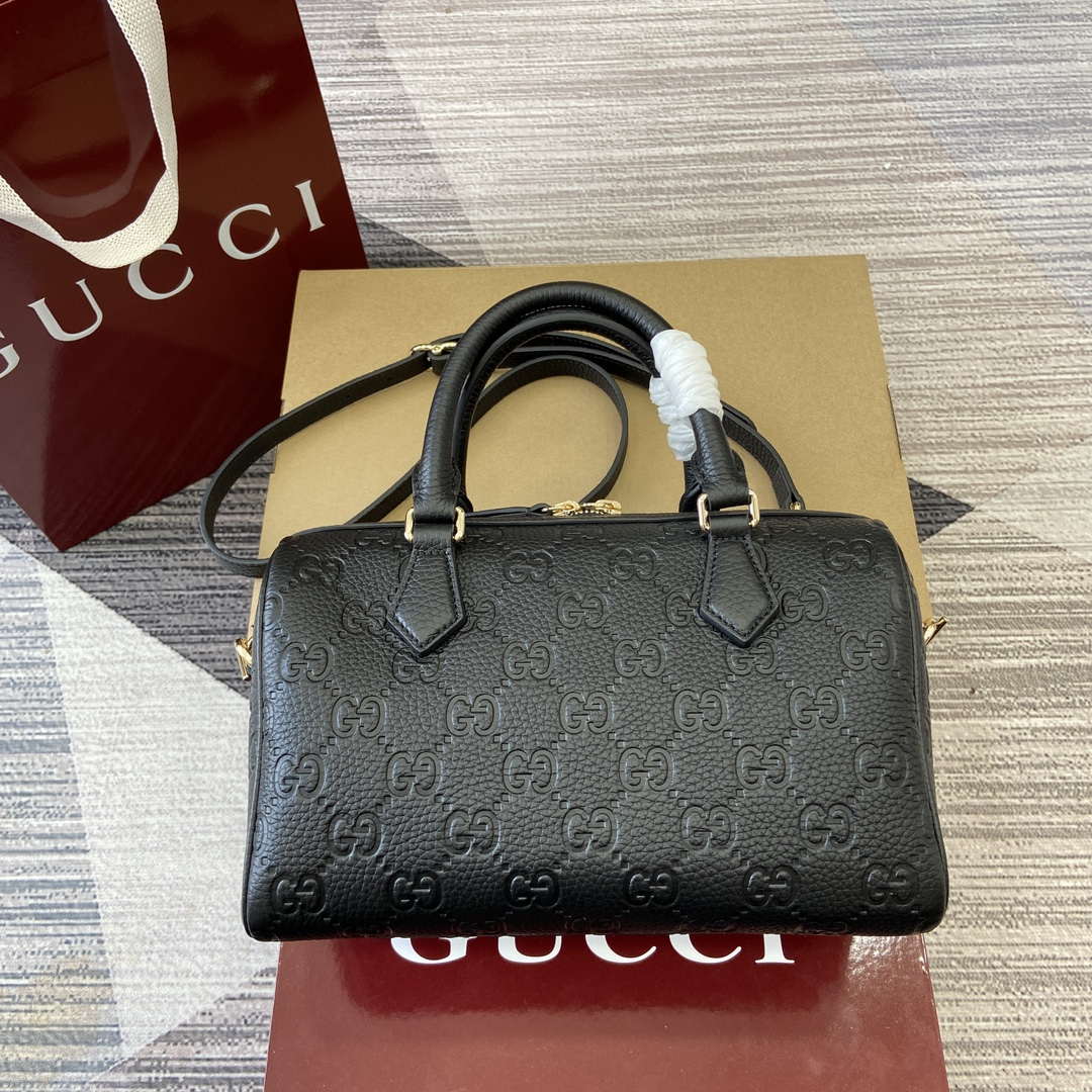 Gucci 815255 GG Emblem Small top handle bag Black | gucci 815255 gg emblem small top handle bag black 02