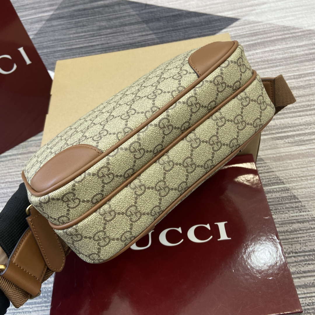Gucci 821160 GG Emblem medium crossbody bag Beige and dark brown | gucci 815256 gg emblem medium crossbody bag 17