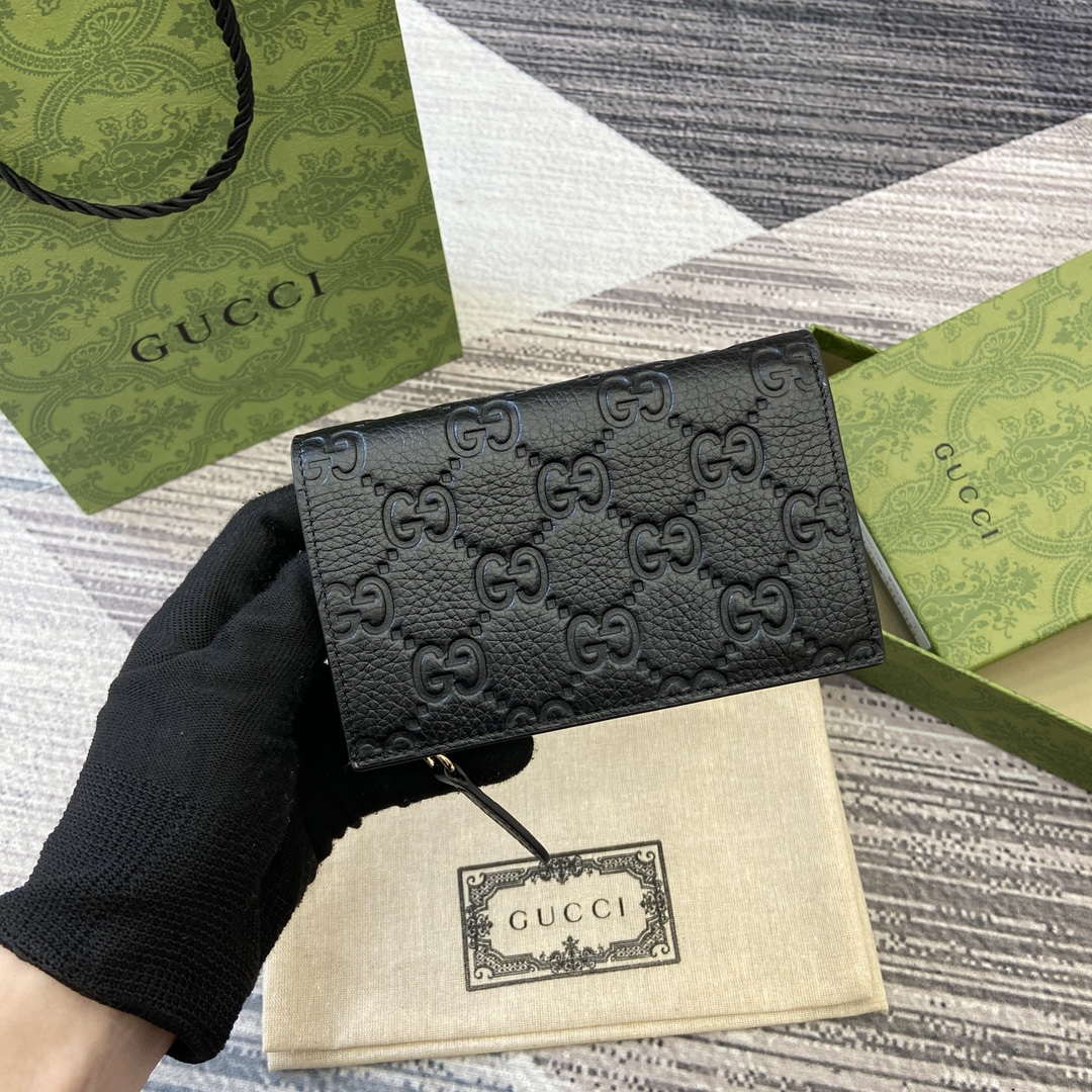 Gucci 815874 GG Emblem Medium wallet Black | gucci 815901 gg emblem medium wallet 02