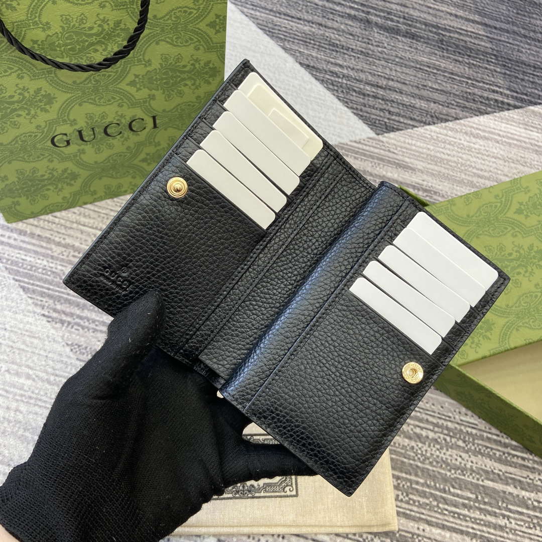 Gucci 815874 GG Emblem Medium wallet Black | gucci 815901 gg emblem medium wallet 07