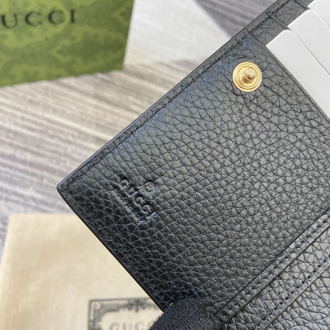 Gucci 815874 GG Emblem Medium wallet Black | gucci 815901 gg emblem medium wallet 08