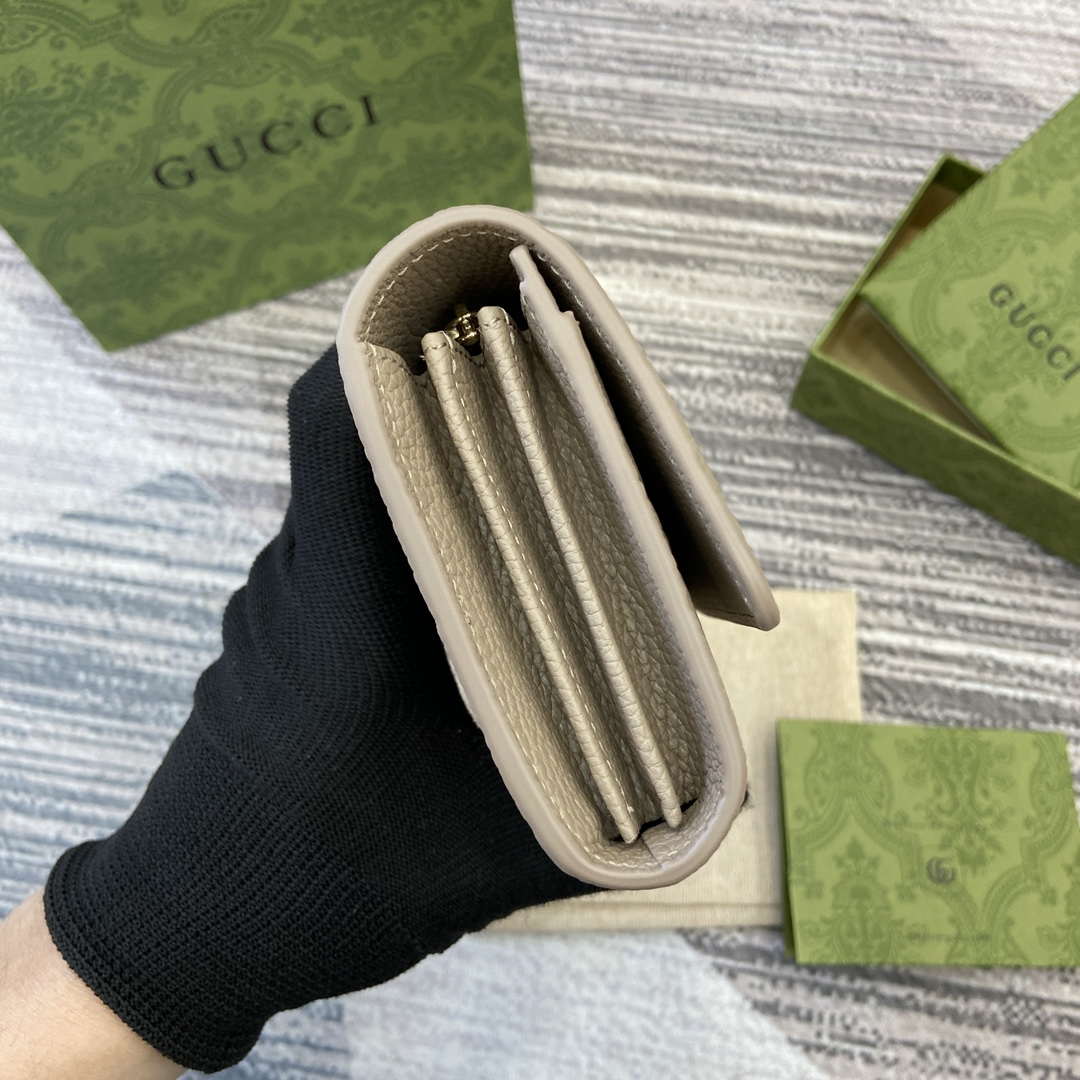 Gucci 815922 GG Emblem continental wallet Taupe | gucci 815922 gg emblem continental wallet black 03