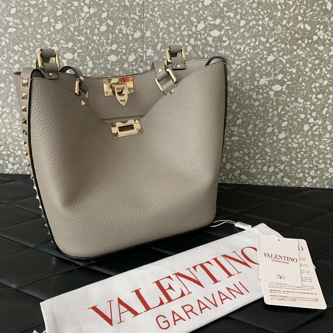 Valentino 0055 GARAVANI Rockstud Small Poudre Leather Tote Bag Gray | valentino 0055 garavani rockstud small poudre leather tote bag gray 04