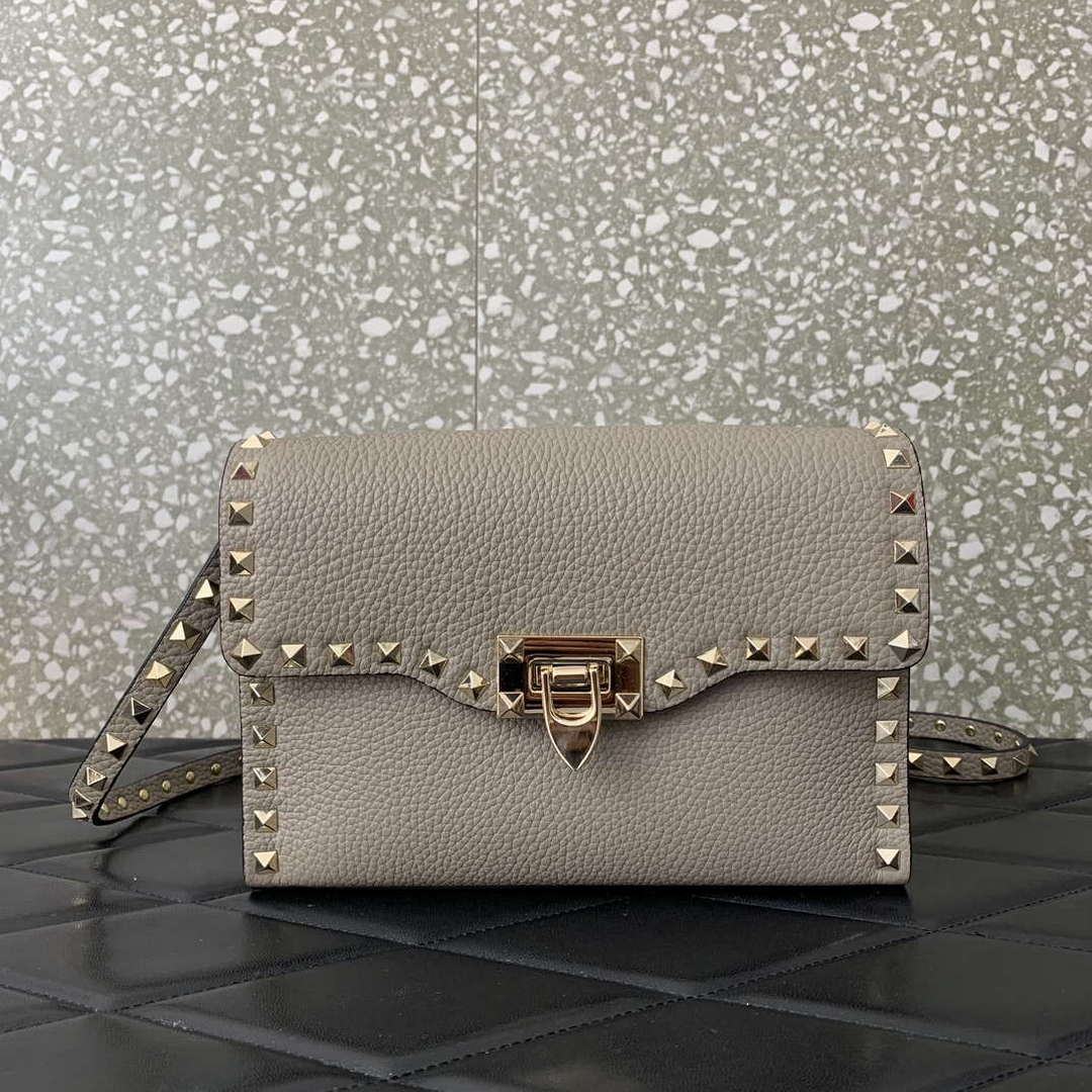 Valentino 5W2B0181VSF_0NO Small Rockstud Grainy Calfskin Crossbody Bag | valentino 5w2b0181vsf 0no small rockstud grainy calfskin crossbody bag 38