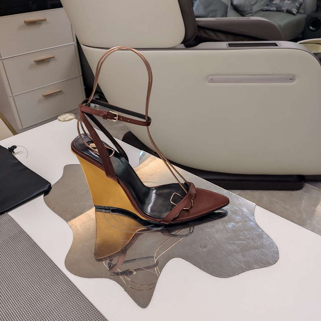 YSL Women's Salomé Wedges in Patent Leather Y20185 | ysl womens la scandale sandals in patent leather y20185 6