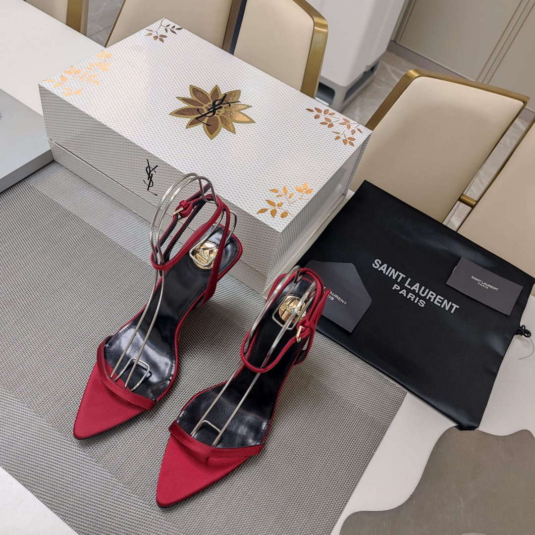 YSL Women's Salomé Wedges in Patent Leather Y20186 | ysl womens la scandale sandals in patent leather y20186 2
