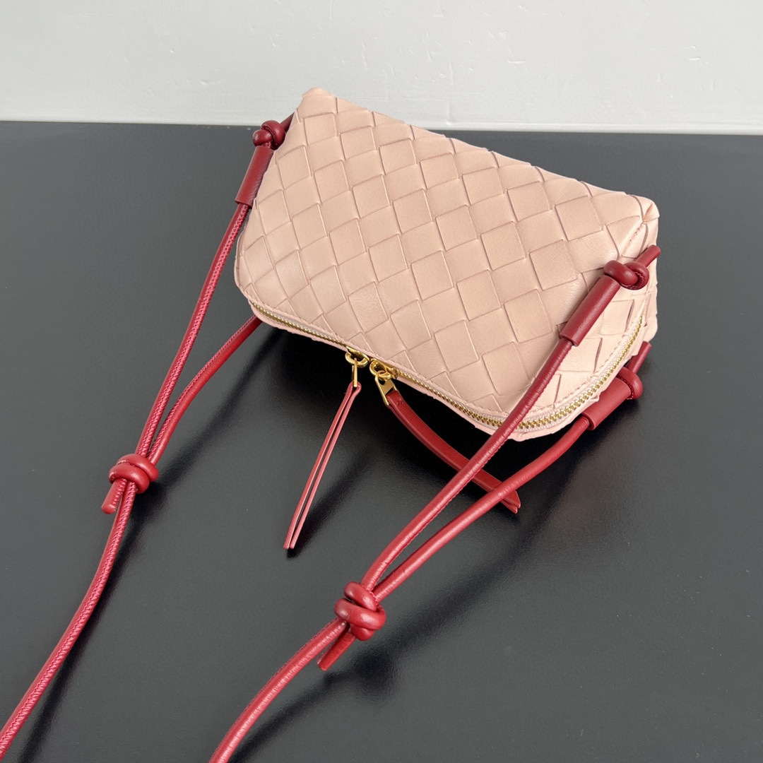 Bottega Veneta BV 794258VCPP18425 Concert Pouch BV92046 | bottega veneta bv 794258vcpp18425 concert pouch 13