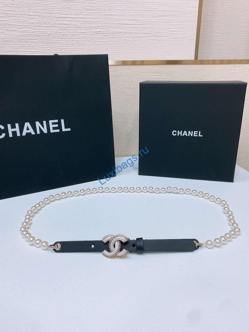 Chanel 24c calfskin Resin white logo buckle  pearl and gold metal 1.5cm AA0925