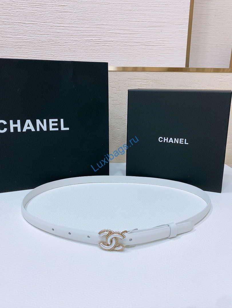 Chanel CC resin white with chain teeth gold and silver logo buckle 1.5cm AA0924