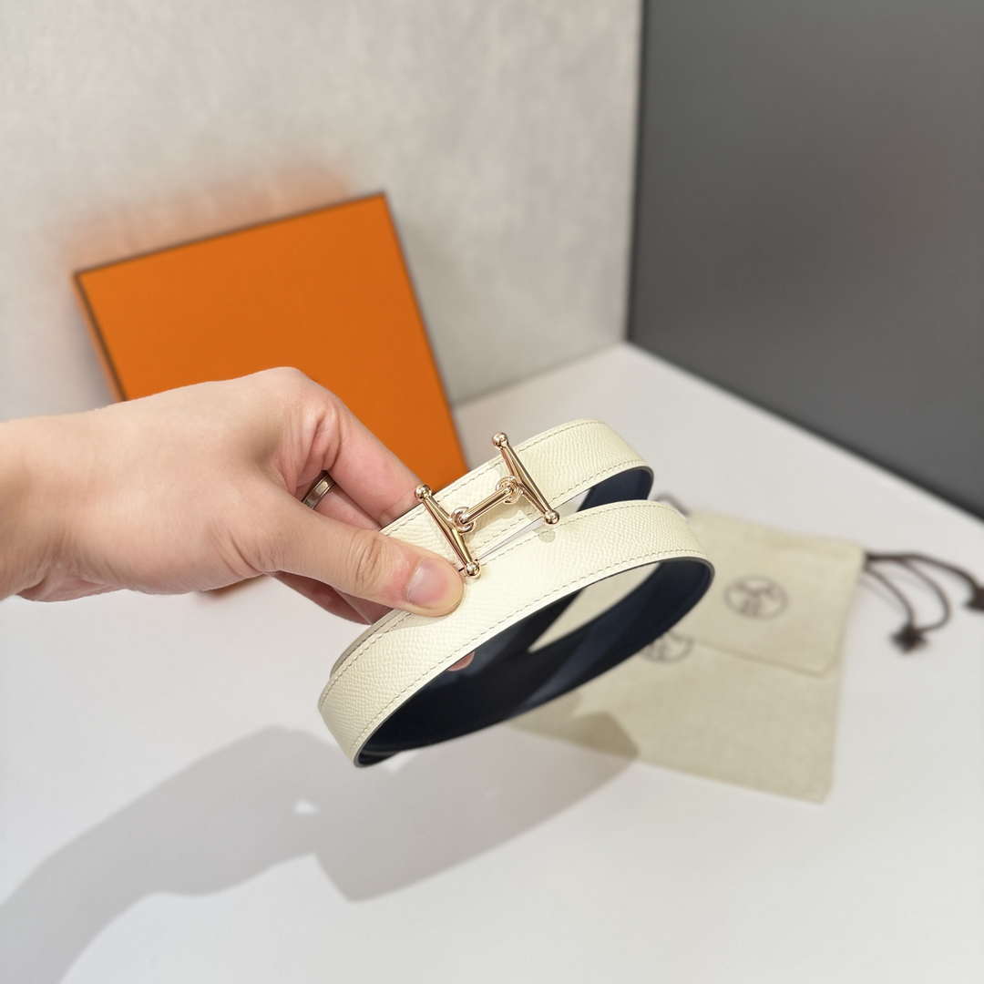 hermes h074562ck05 constance belt buckle & reversible leather strap 24 mm h88034 1 Hermes H074562CK05 Constance belt buckle & Reversible leather strap 24 mm H88034 | hermes h074562ck05 constance belt buckle reversible leather strap 32 mm h88029 38