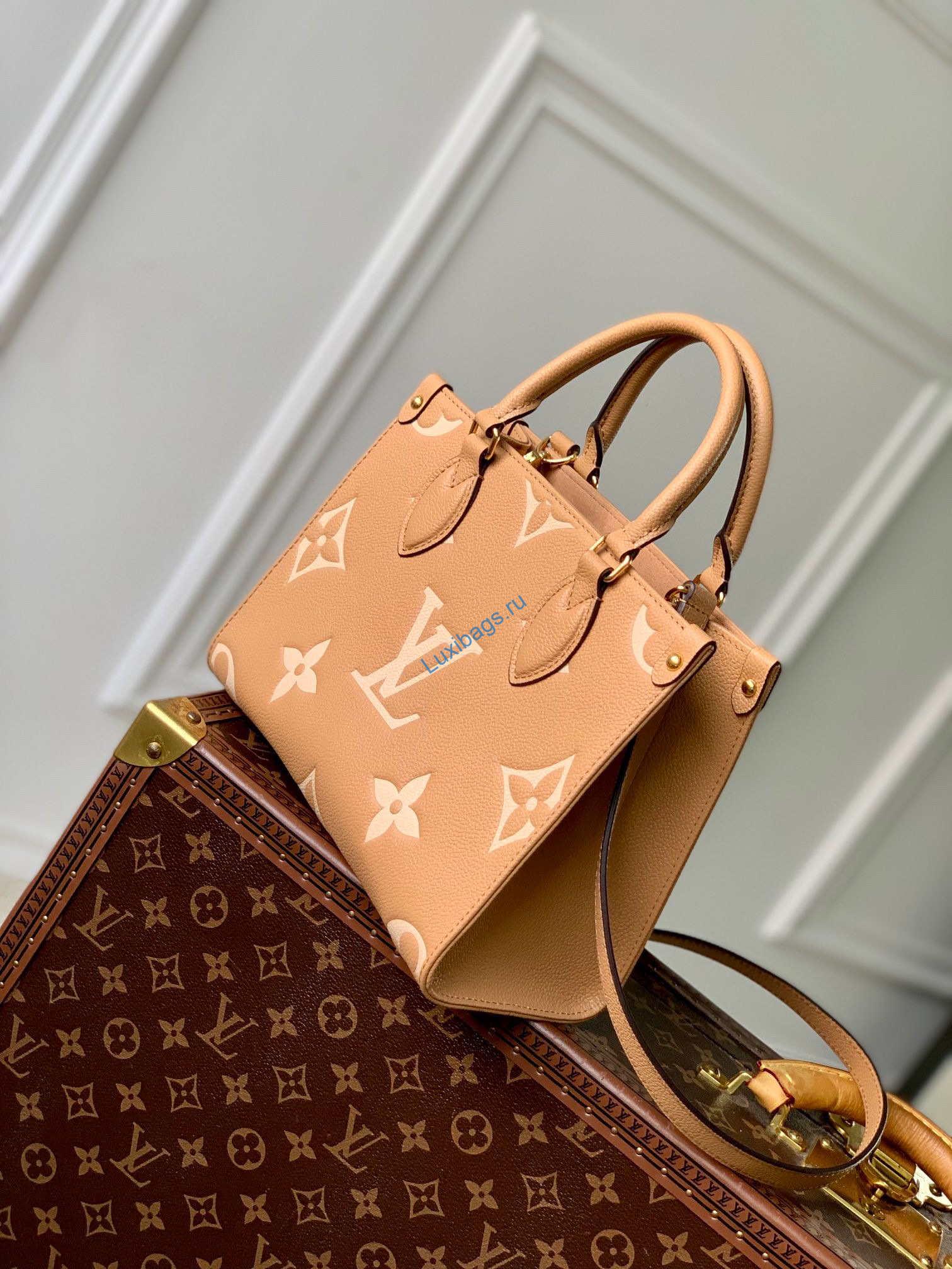 LV M12513 Louis Vuitton Onthego Pm Bag M45779 leather Light Brown | lv m12513 louis vuitton onthego pm bag m45779 leather light brown 002