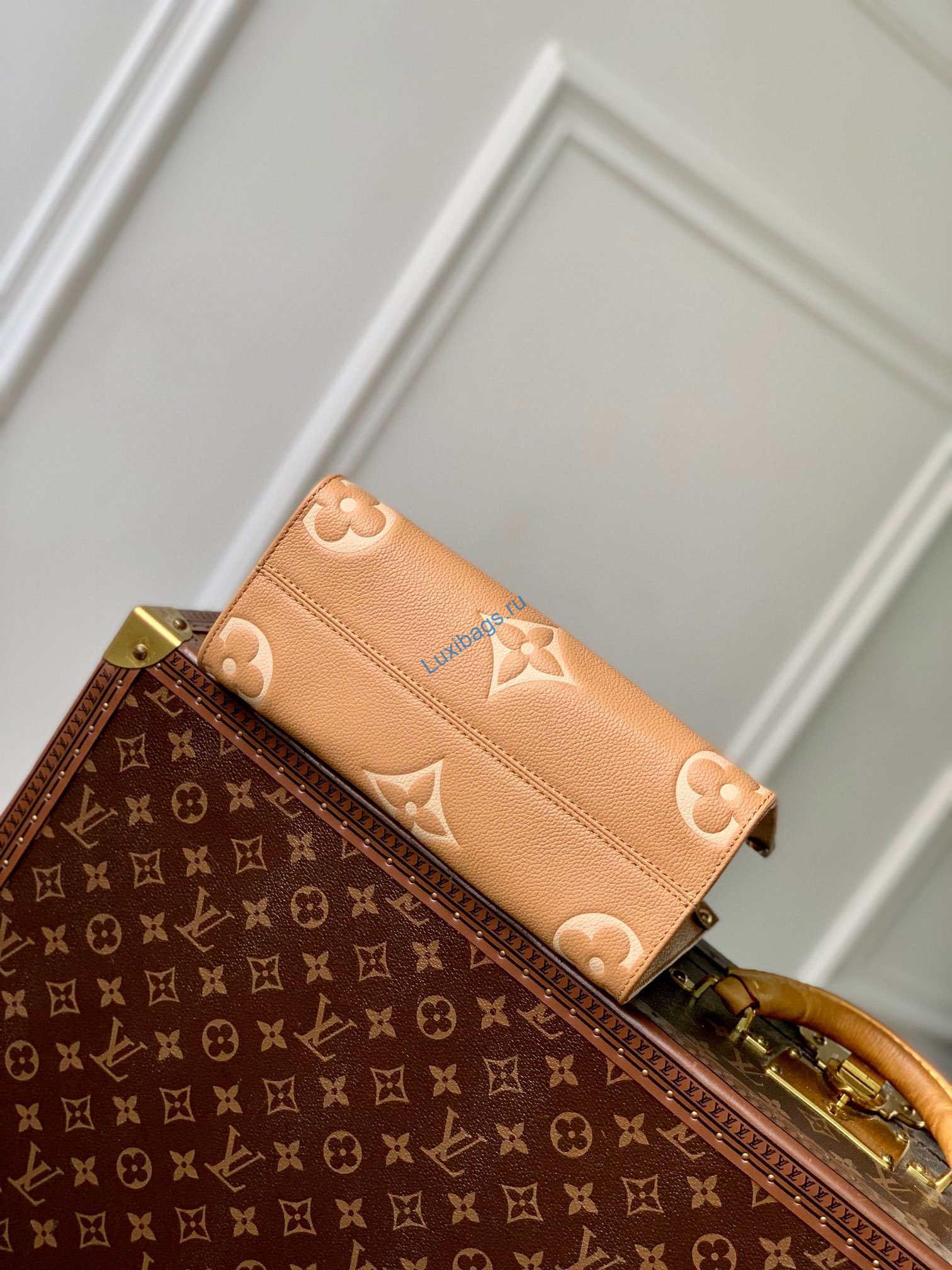 LV M12513 Louis Vuitton Onthego Pm Bag M45779 leather Light Brown | lv m12513 louis vuitton onthego pm bag m45779 leather light brown 004