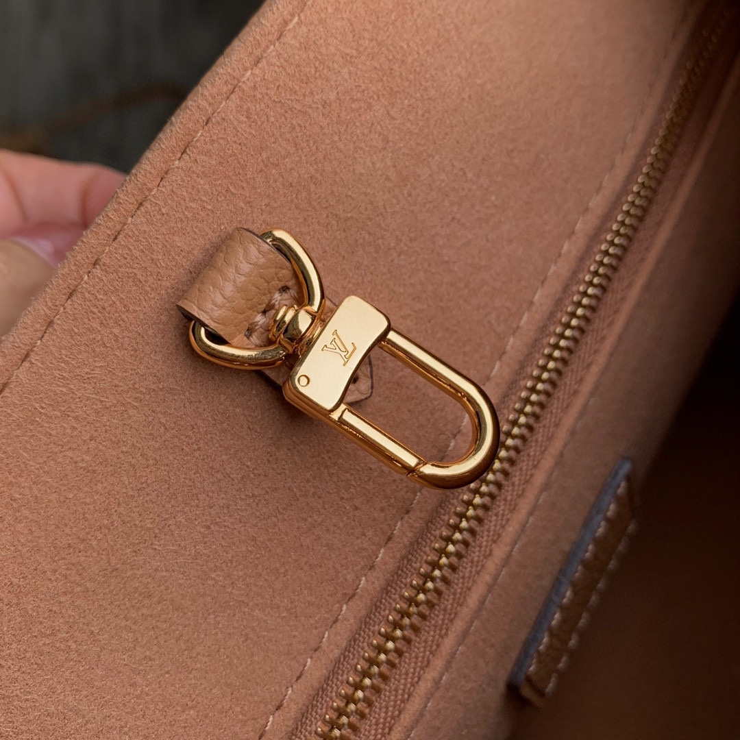 LV M12513 Louis Vuitton Onthego Pm Bag M45779 leather Light Brown | lv m12513 louis vuitton onthego pm bag m45779 leather light brown 006