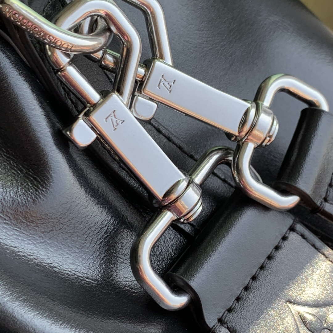LV M13985 Louis Vuitton Noé Cargo Small Bucket-style Bag Black | lv m13985 louis vuitton noe cargo small bucket style bag black 5