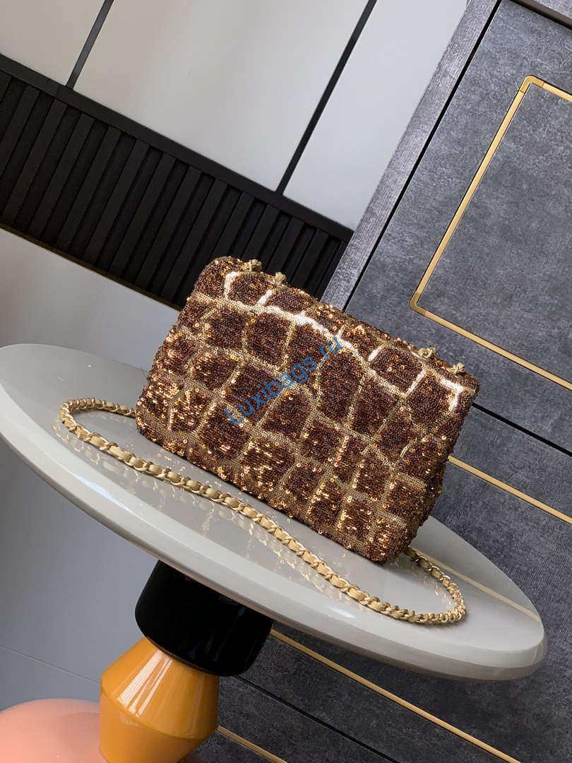 chanel as1116 25c mini flap bag 20cm a69900 white dense sequins gold 2 Chanel AS1116 25C Mini Flap Bag 20cm A69900 White dense sequins Gold | chanel as1116 25c mini flap bag 20cm a69900 white dense sequins 003