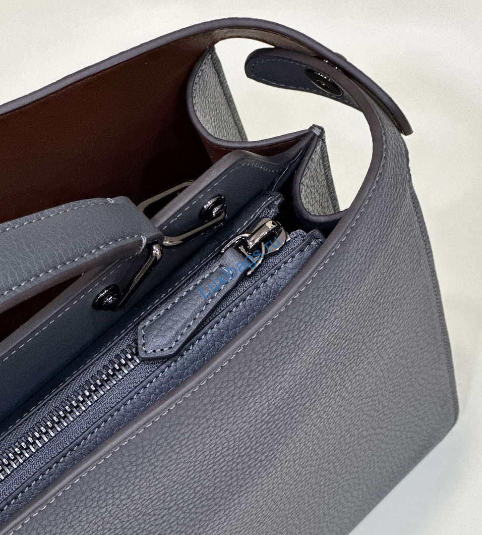 Fendi Peekaboo ISeeU Medium Dark Blue leather bag 7VA529 | fendi peekaboo iseeu medium dark blue leather bag 7va529 006