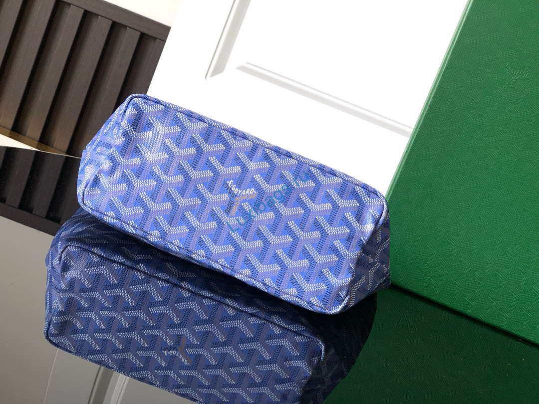 goyard anjousmincg07ty07p anjou mini bag blue 3 Goyard ANJOUSMINCG07TY07P Anjou Mini Bag Blue | goyard anjousmincg07ty07p anjou mini bag blue 004 5f8d4e6b 9b9a 48af 84df 62b7b9d7e22a