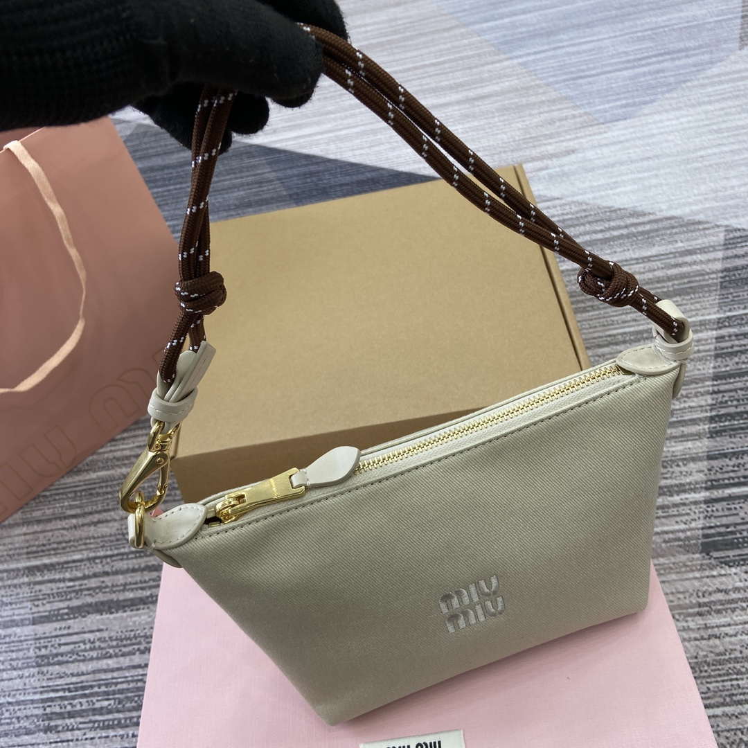 MiuMiu 5NE841 Gabardine Pouch Bag Plaster White/Chalk White | miumiu 5ne841 gabardine pouch bag plaster white chalk white 3