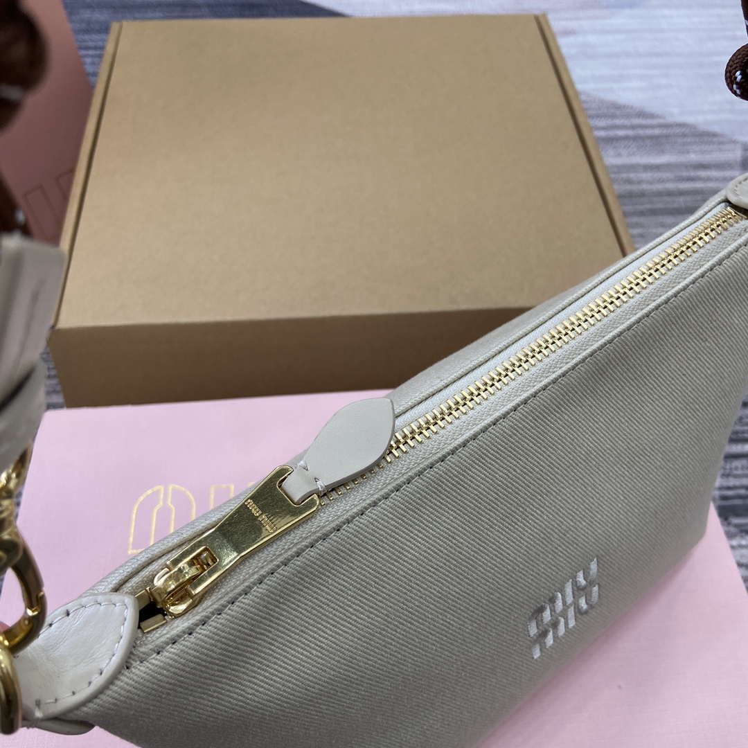 MiuMiu 5NE841 Gabardine Pouch Bag Plaster White/Chalk White | miumiu 5ne841 gabardine pouch bag plaster white chalk white 6