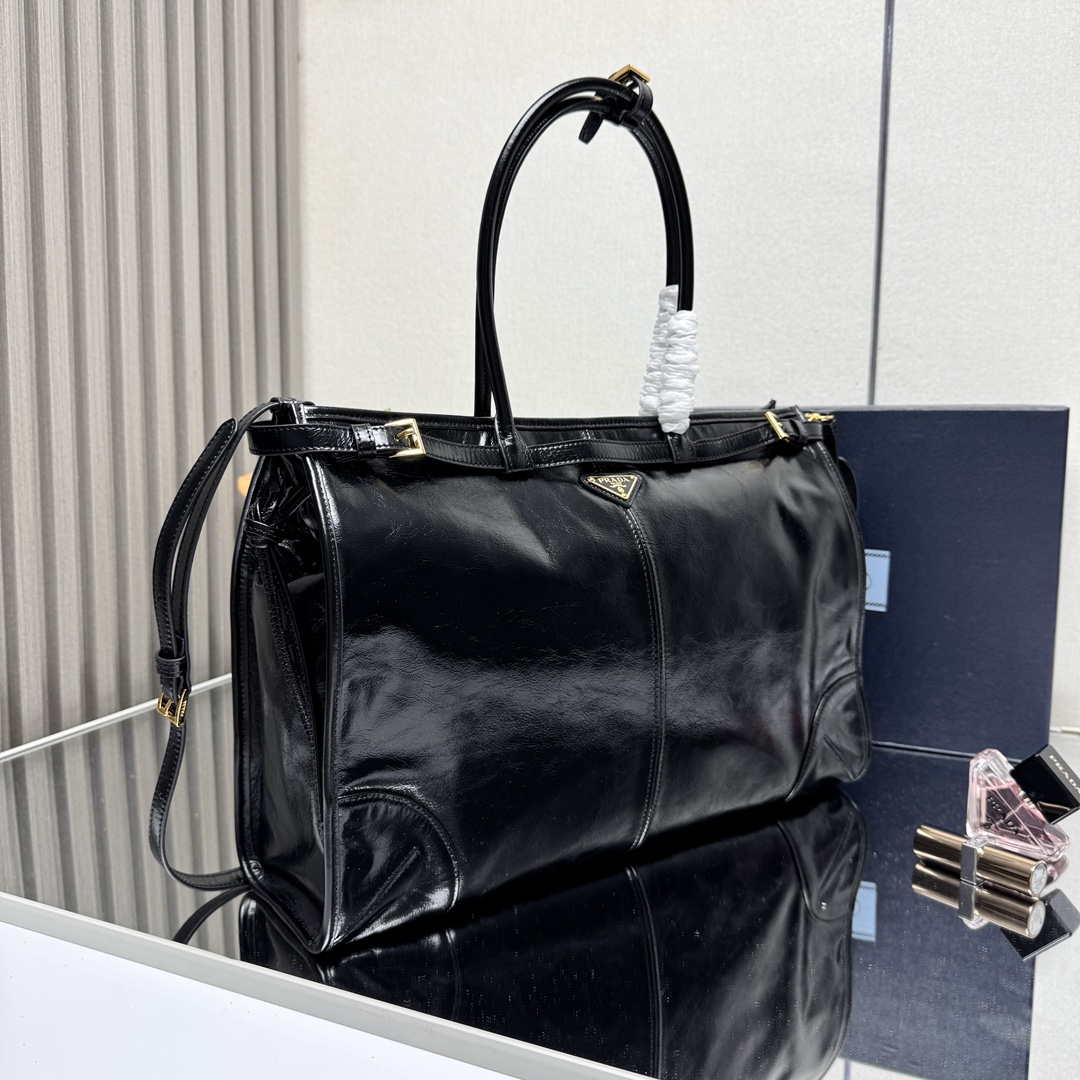 Prada 1BA439 Prada Bonnie extra large leather handbag black | prada 1ba433 prada bonnie extra large leather handbag black 003