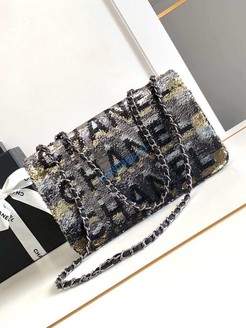 chanel a01112 flap classic 11.12 handbag 24s letter shape black shiny sequin 1 Chanel A01112 Flap Classic 11.12 Handbag 24S letter shape Black shiny sequin | chanel a01112 flap classic 11 12 handbag 24s letter shape black shiny sequin 02