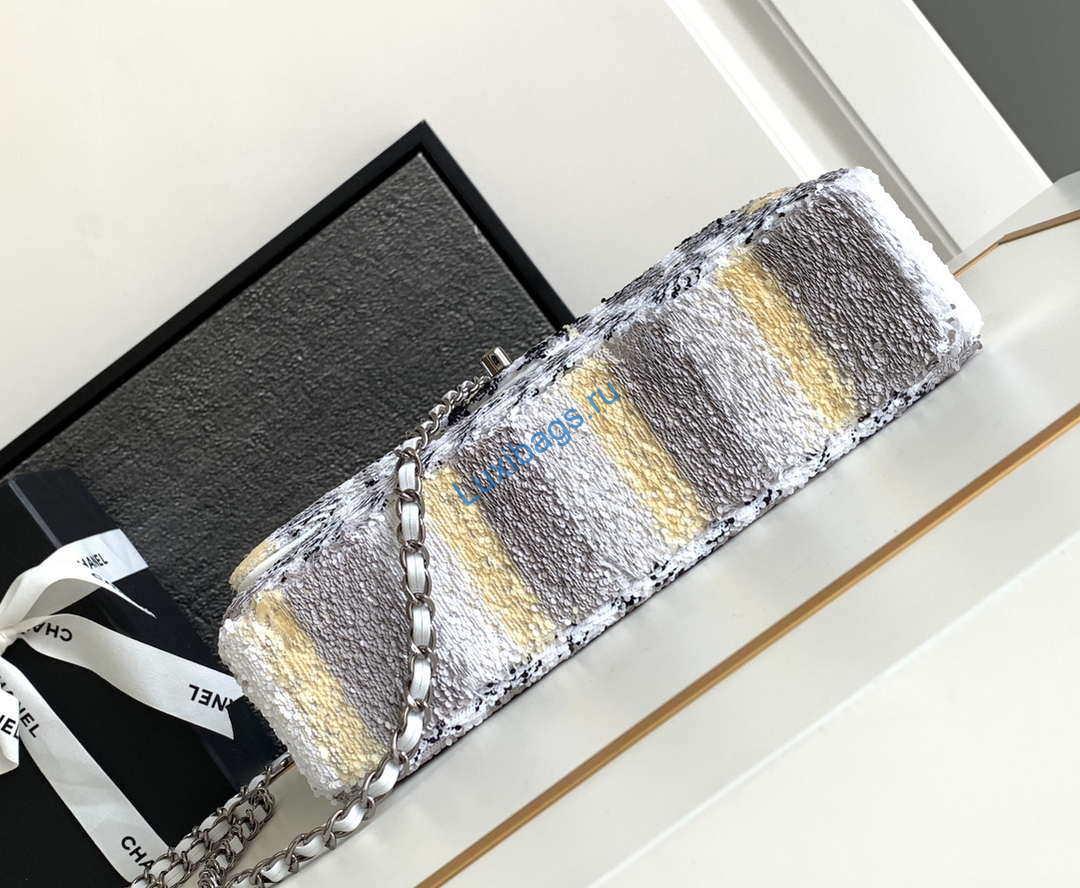 chanel a01112 flap classic 11.12 handbag 24s letter shape silver shiny sequin 3 Chanel A01112 Flap Classic 11.12 Handbag 24S letter shape Silver shiny sequin | chanel a01112 flap classic 11 12 handbag 24s letter shape silver shiny sequin 04