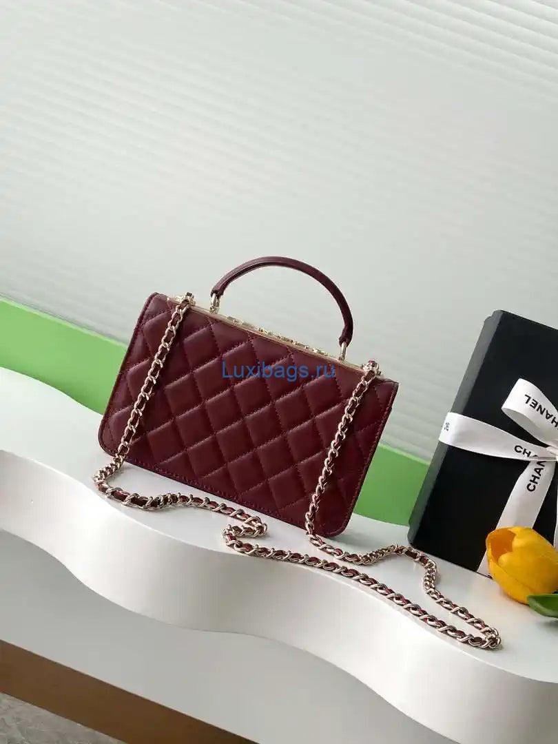 chanel ap4323 wallet on chain lambskin diamanté gold wine red 3 Chanel AP4323 Wallet On Chain Lambskin Diamanté Gold Wine Red | chanel ap4323 wallet on chain lambskin diamante gold wine red 03