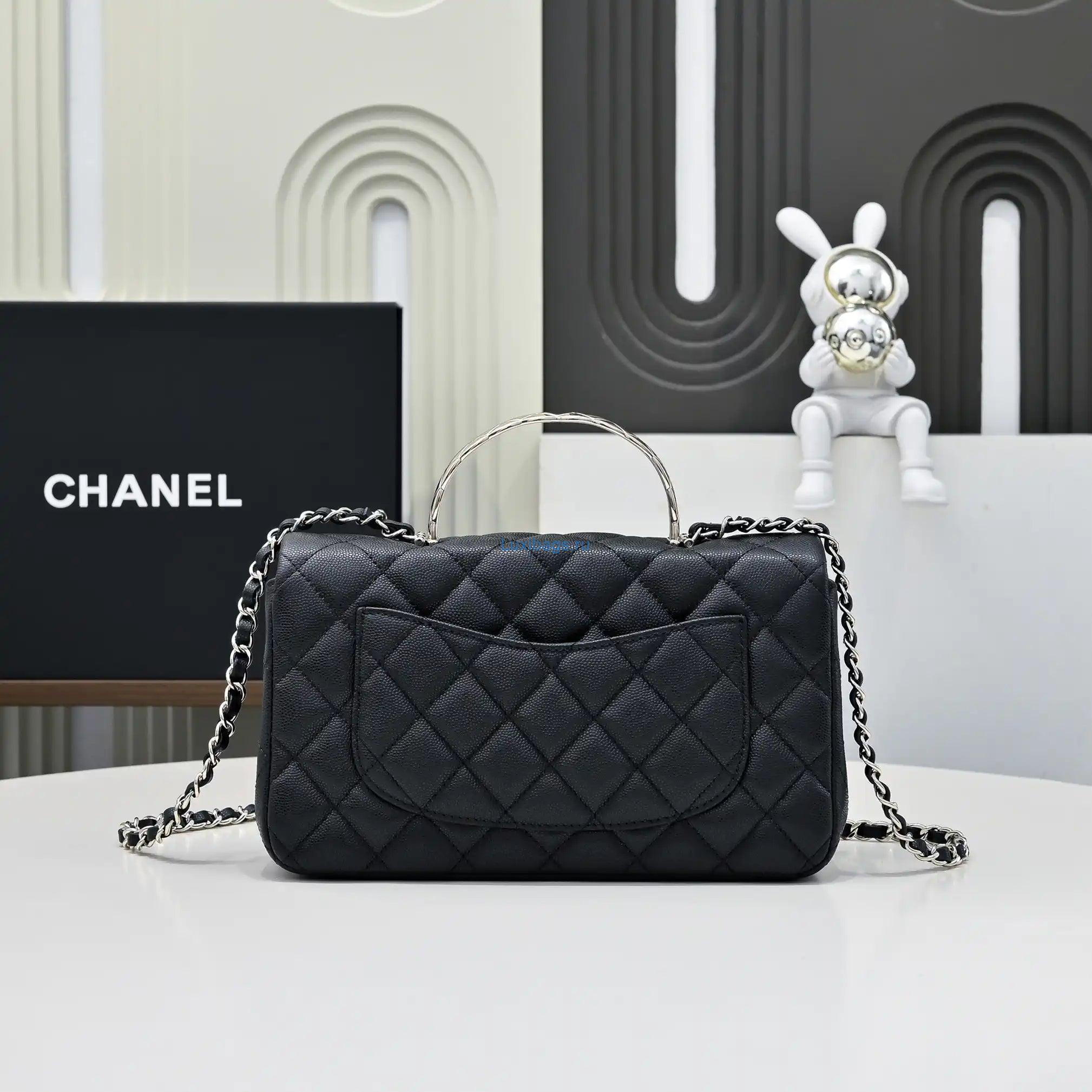 chanel crush handle box bag calfskin as5554 black 1 Chanel Crush Handle box Bag Calfskin AS5554 Black | chanel crush handle box bag lambskin as5554 21