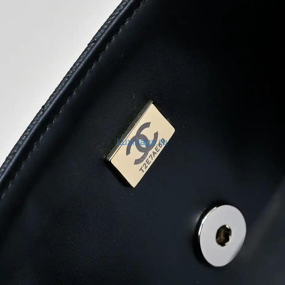 chanel crush handle box bag calfskin as5554 black 7 Chanel Crush Handle box Bag Calfskin AS5554 Black | chanel crush handle box bag lambskin as5554 27