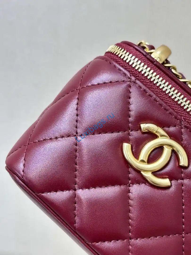 chanel small vanity with chain shiny calfskin wine red ap2292 gold 2 Chanel Small Vanity with Chain Shiny Calfskin Wine Red AP2292 Gold | chanel small vanity with chain shiny calfskin black ap2292 gold 03