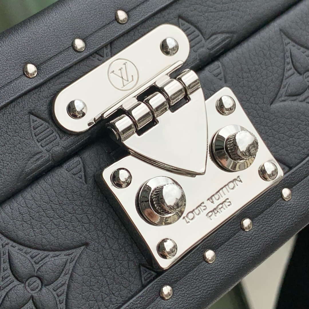LV M12876 Louis Vuitton Clutch Box Black | lv m12876 louis vuitton clutch box black 5