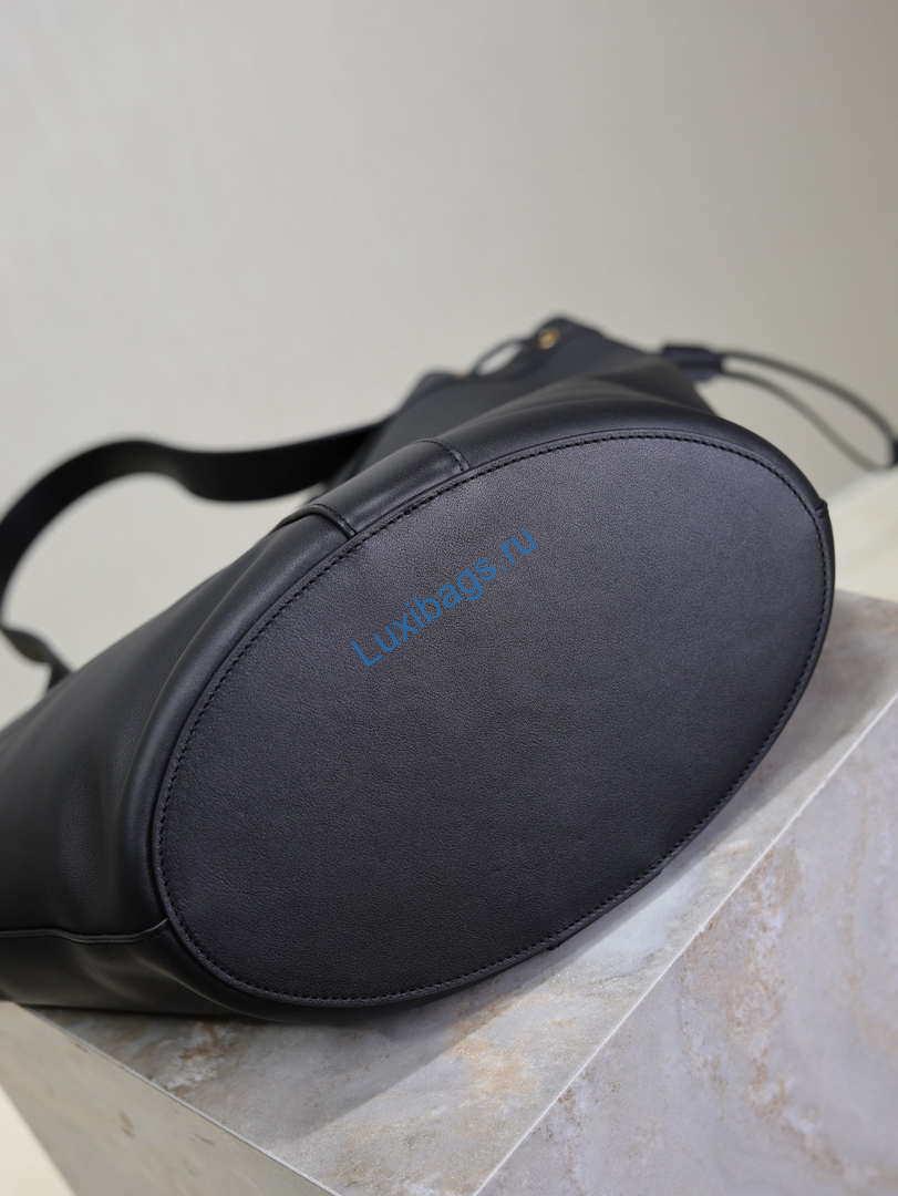 ysl 833160aae146359 y large hobo in leather black 8 YSL 833160AAE146359 Y large Hobo in leather Black | ysl 833160aae146359 y large hobo in leather 18