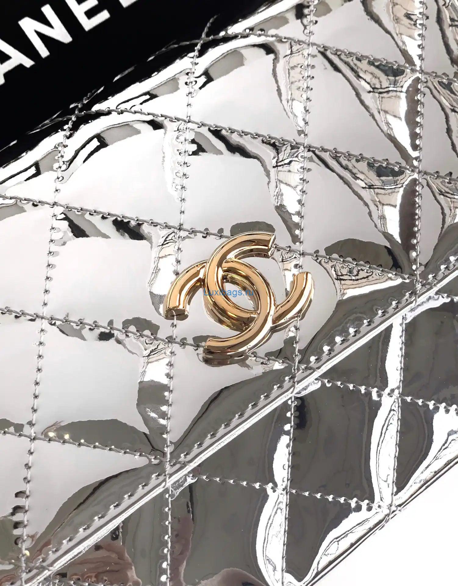 chanel evening with handle bag patent leather as6675 silver 5 Chanel Evening with Handle Bag Patent leather AS6675 Silver | chanel evening with handle bag patent leather as6675 07