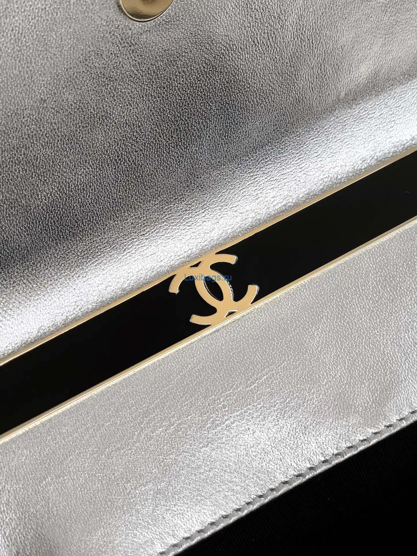 chanel evening with handle bag patent leather as6675 silver 6 Chanel Evening with Handle Bag Patent leather AS6675 Silver | chanel evening with handle bag patent leather as6675 08