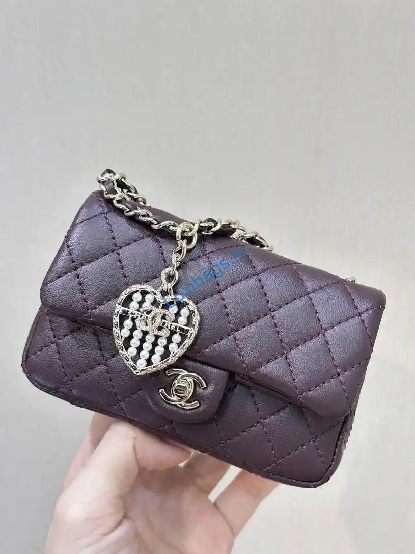 chanel 25a mini flap bag lambskin as4670 wine red 2 Chanel 25A Mini Flap Bag Lambskin AS4670 Wine Red | chanel 25a mini flap bag lambskin as4670 wine red 3