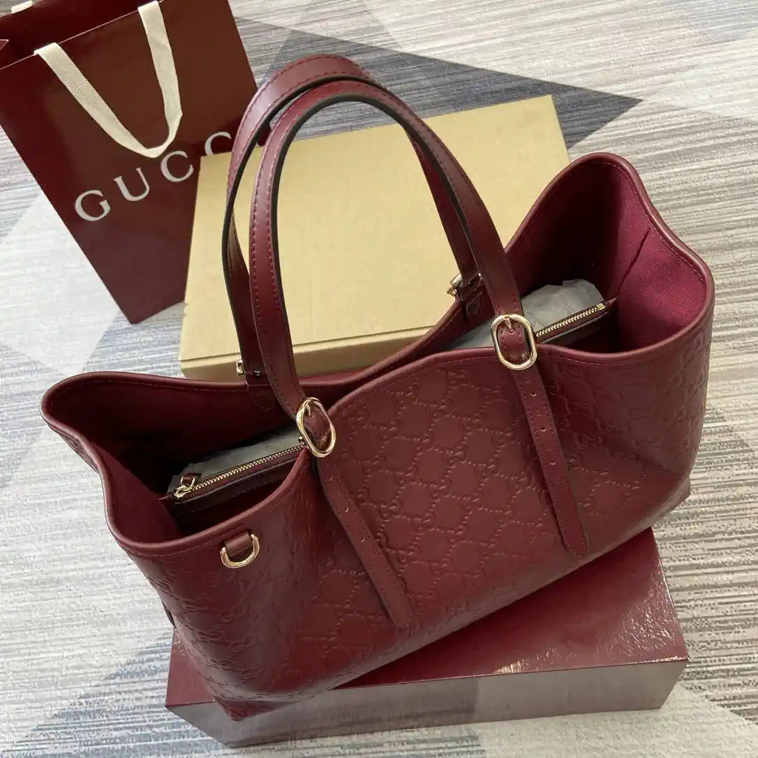 Gucci 815213 GG GG Emblem large tote bag Ancora red leather | gucci 815213 gg emblem medium tote bag ancora red leather 004