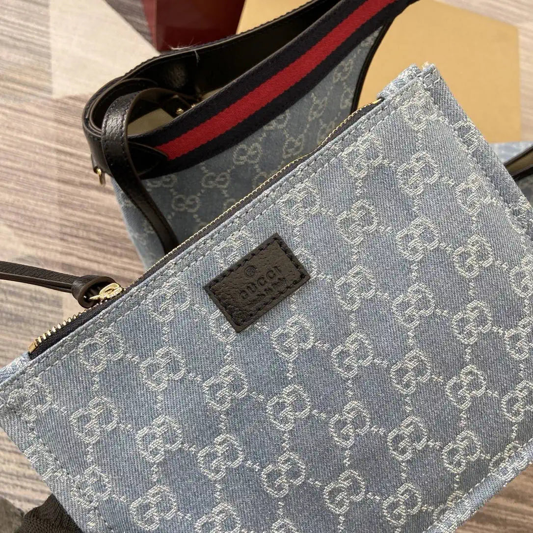 Gucci Giglio large tote bag 853971 Blue & White | gucci giglio large tote bag 853971 blue white 11