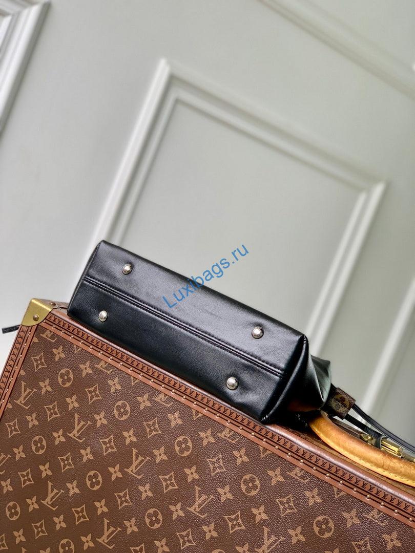 lv m25522 louis vuitton off duty backpack vibe black 3 LV M25522 Louis Vuitton Off Duty Backpack Vibe Black | lv m25522 louis vuitton off duty backpack vibe black 4