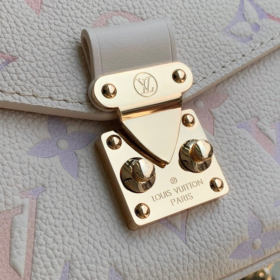 lv m25682 louis vuitton pochette métis east west dream cream 4 LV M25682 Louis Vuitton Pochette Métis East West Dream Cream | lv m25682 louis vuitton pochette metis east west dream cream 5