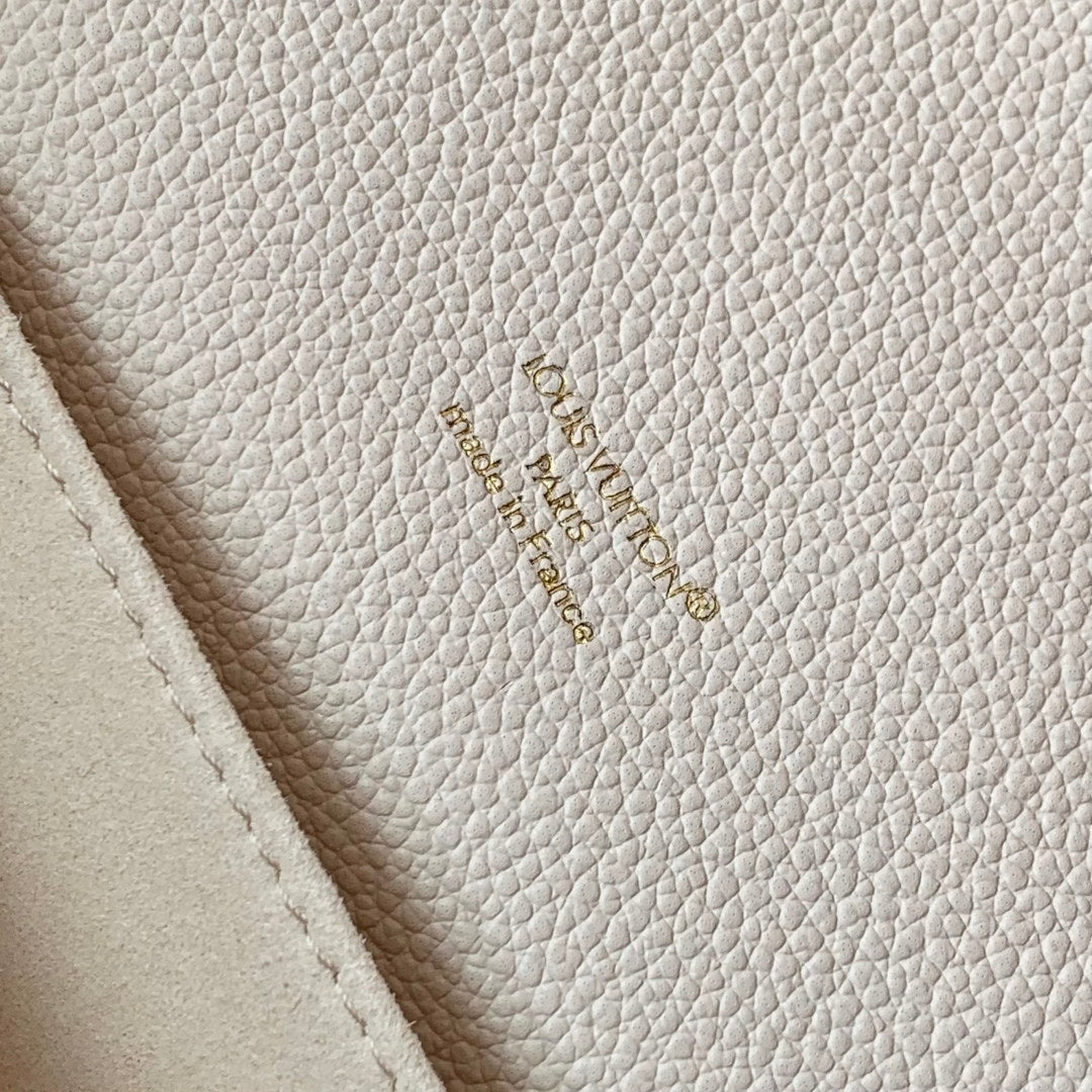 lv m25682 louis vuitton pochette métis east west dream cream 7 LV M25682 Louis Vuitton Pochette Métis East West Dream Cream | lv m25682 louis vuitton pochette metis east west dream cream 8