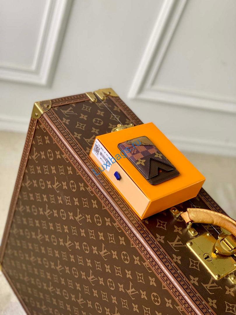 lv m26016 louis vuitton porte-cartes magnet brown 8 LV M26016 Louis Vuitton Porte-Cartes Magnet Brown | lv m26016 louis vuitton porte cartes magnet brown 9