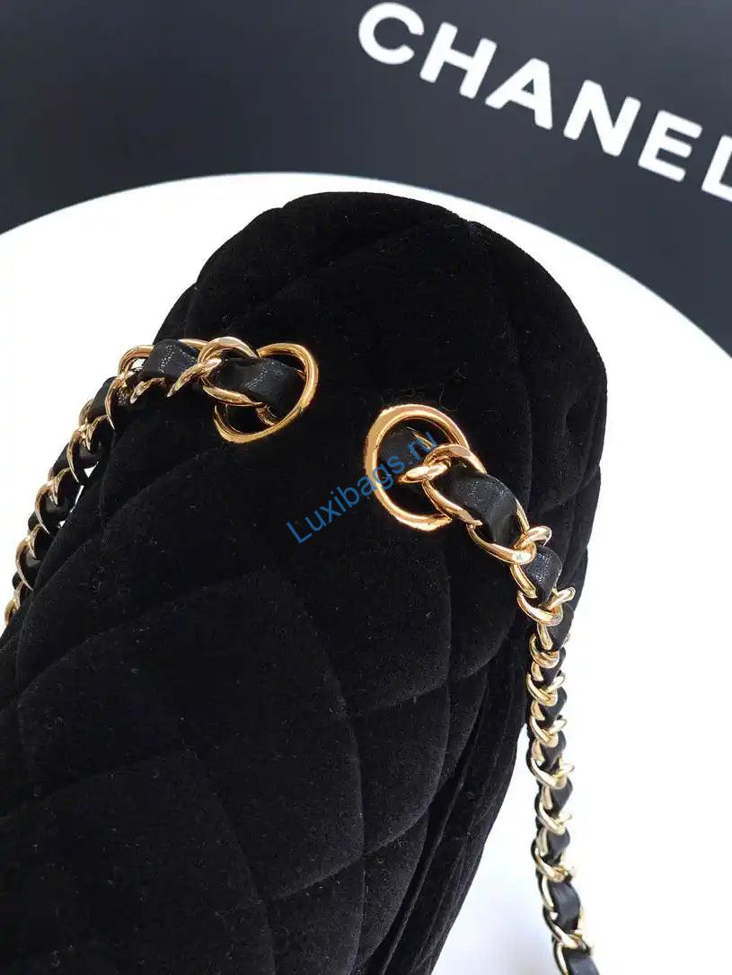 chanel a01112 flap classic 11.12 handbag velvet diamond pattern black 6 Chanel A01112 Flap Classic 11.12 Handbag Velvet diamond pattern Black | chanel a01112 flap classic 11 12 handbag velvet diamond pattern wine black 07