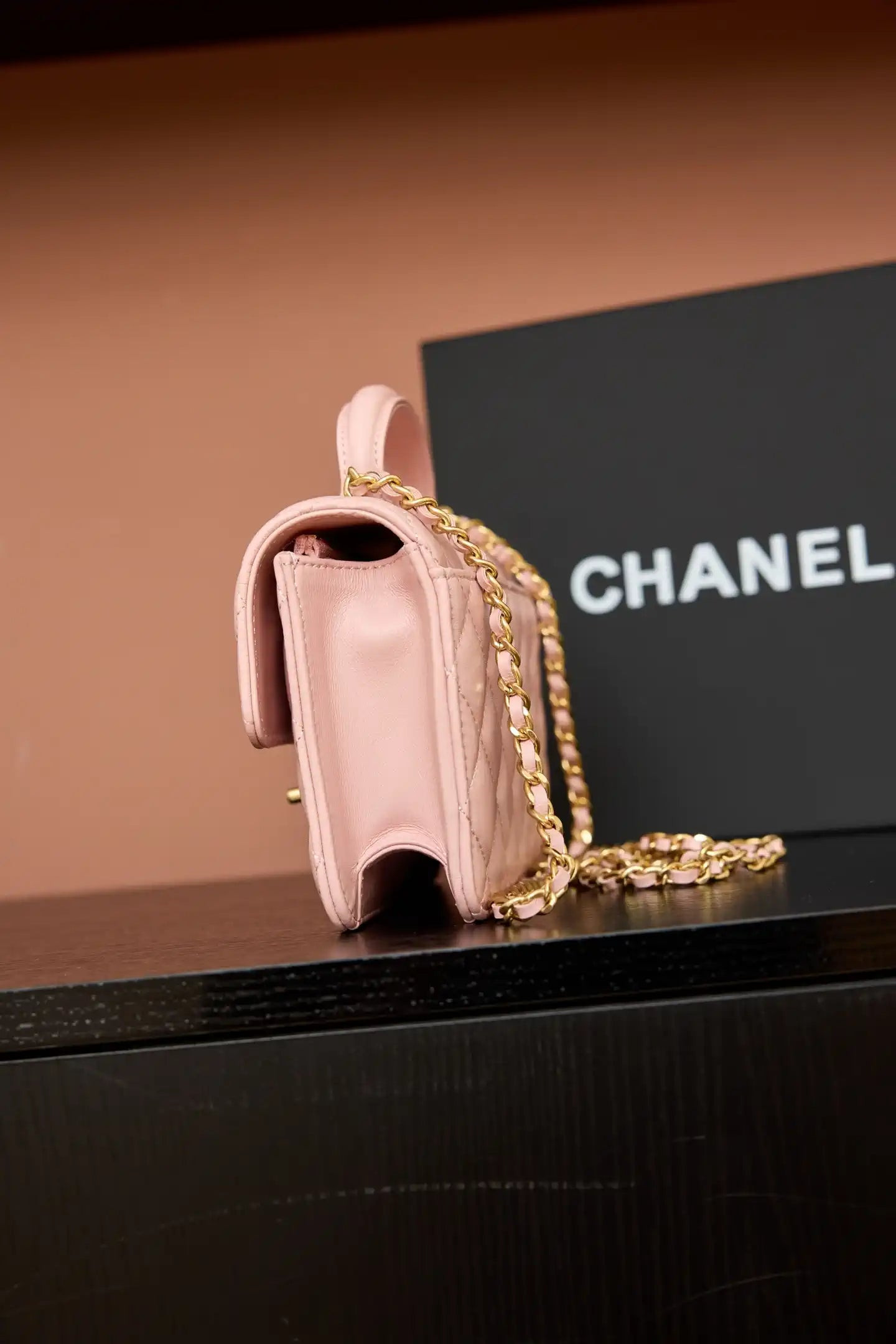 chanel ap4674 25b large flap bag with top handle lambskin gold pink 1 Chanel AP4674 25B Large Flap Bag with Top Handle Lambskin gold Pink | chanel as4674 25b large flap bag with top handle lambskin gold pink 02