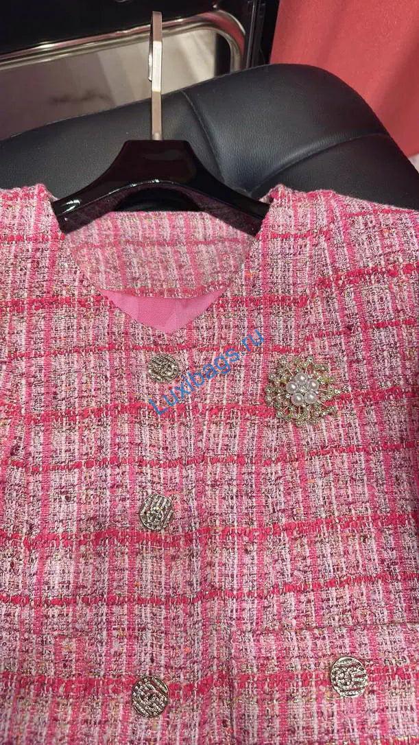 Chanel Women Tweed Rose and pink plaid jacket C62327 | chanel women tweed rose and pink plaid jacket c62327 02