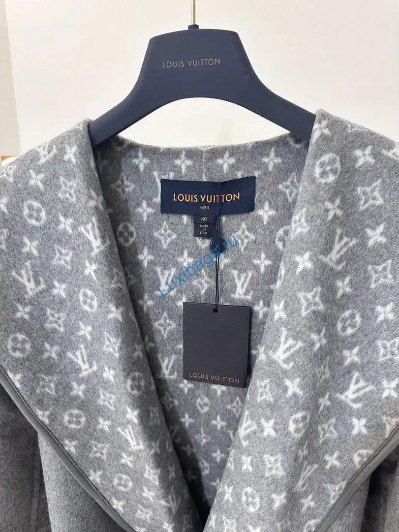 louis vuitton lv 1a4pe6 women's hooded wrap coat l55762 3 Louis Vuitton LV 1A4PE6 Women's Hooded Wrap Coat L55762 | louis vuitton lv 1a4pe6 womens hooded wrap coat l55762 04