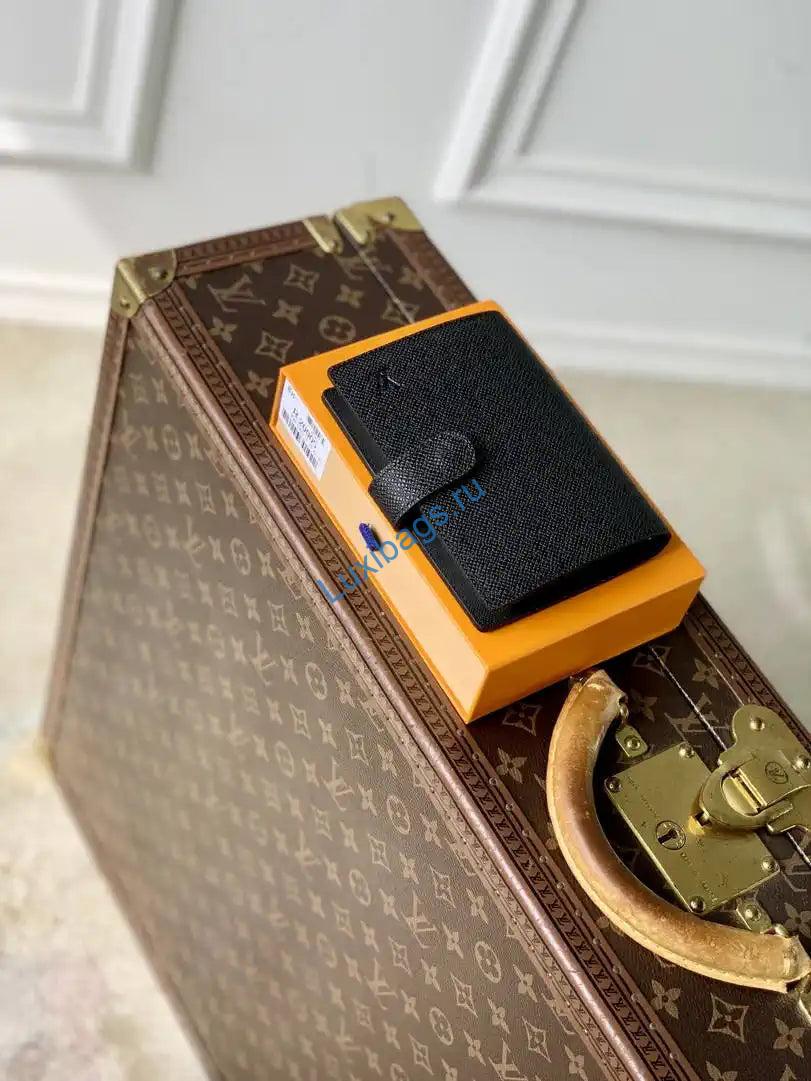 louis vuitton lv r20005 small ring agenda cover monogram rc10019 2 Louis Vuitton LV R20005 Small Ring Agenda Cover Monogram RC10019 | louis vuitton lv r20005 small ring agenda cover monogram rc10010 84