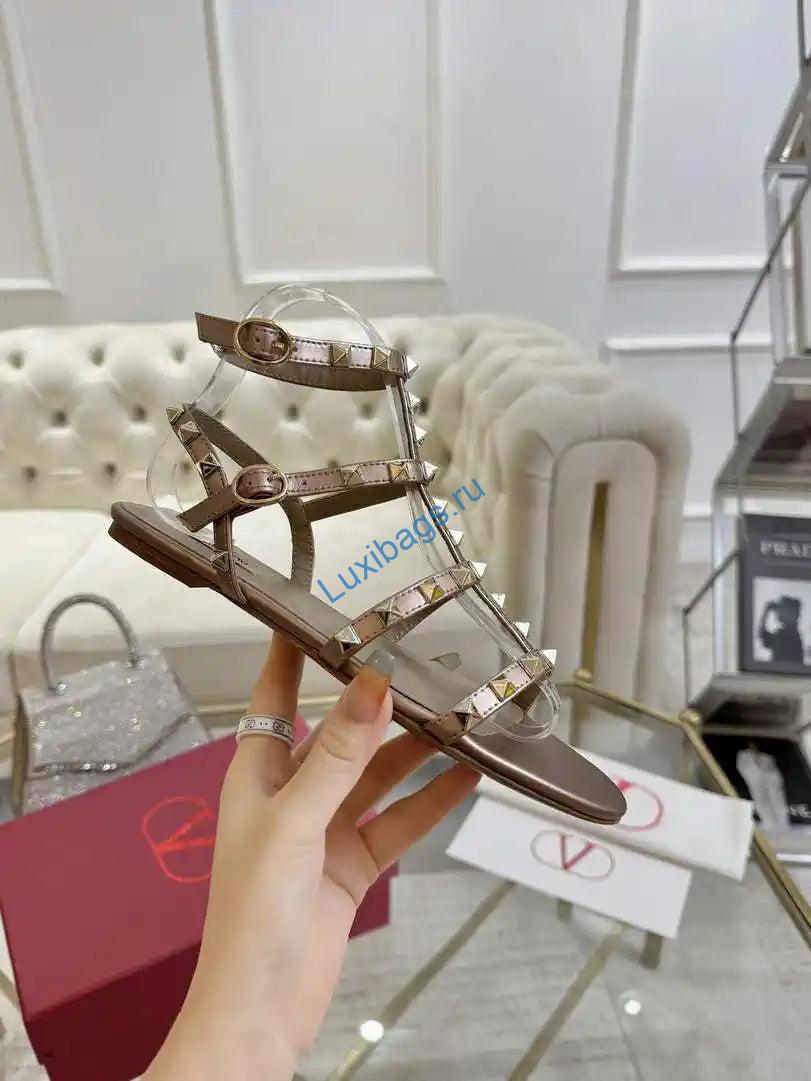 valentino ws0a05vod rockstud flat calfskin sandal with straps v98903 4 Valentino WS0A05VOD Rockstud Flat Calfskin Sandal With Straps V98903 | valentino ws0a05vod rockstud flat calfskin sandal with straps v98900 25