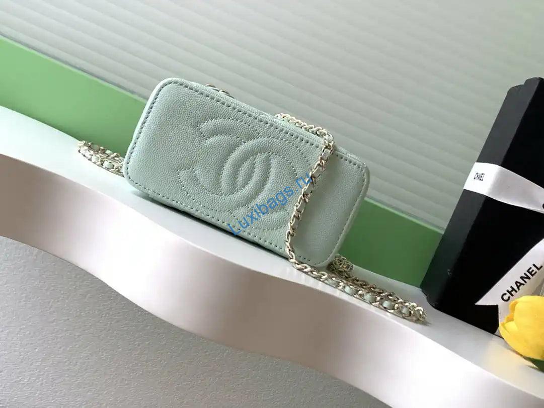 Chanel AP4933 Long Vanity with Chain Grained Shiny Calfskin Green | chanel ap4933 long vanity with chain grained shiny calfskin 123